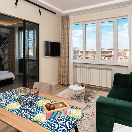 Heart Of The City Center Lux Apartment2 With View Sofia Exterior photo