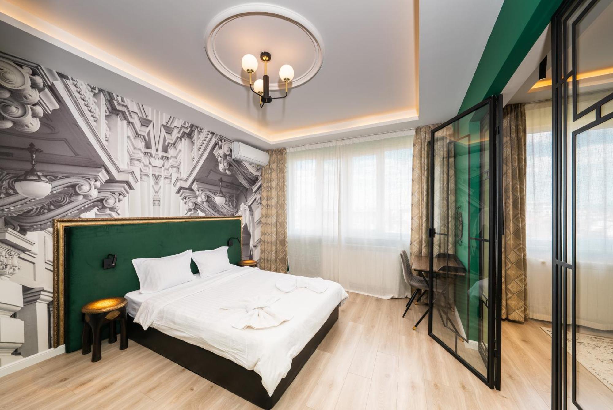 Heart Of The City Center Lux Apartment2 With View Sofia Exterior photo